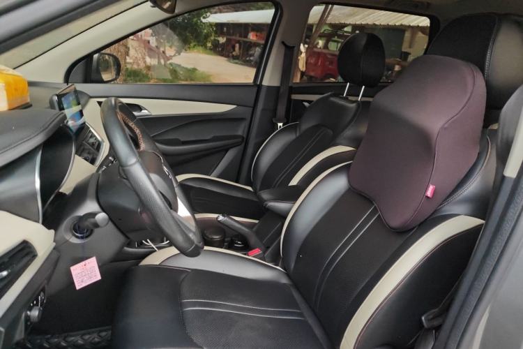 Used Baojun 360 2019 Revised Version 1.5L Manual Luxury Edition China VI Left Front Seat