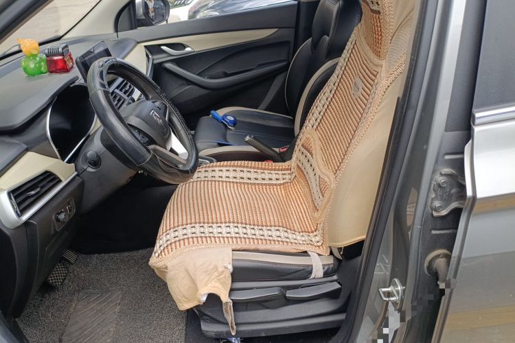 Used Baojun 360 2019 1.5L CVT Elite Version China VI Left Front Seat
