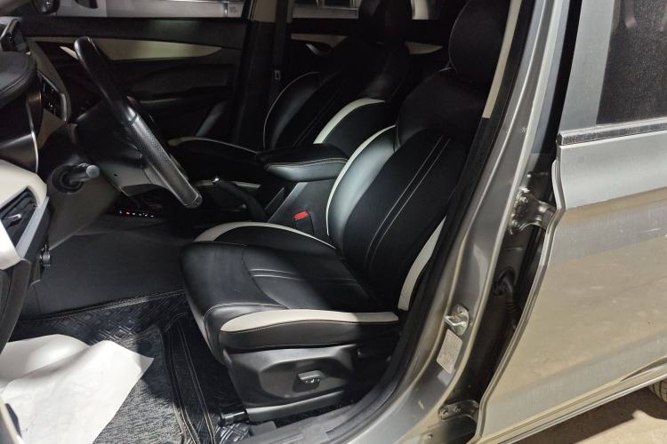 Used Baojun 360 2019 1.5L CVT Luxury Model China VI Emission Standard Left Front Seat