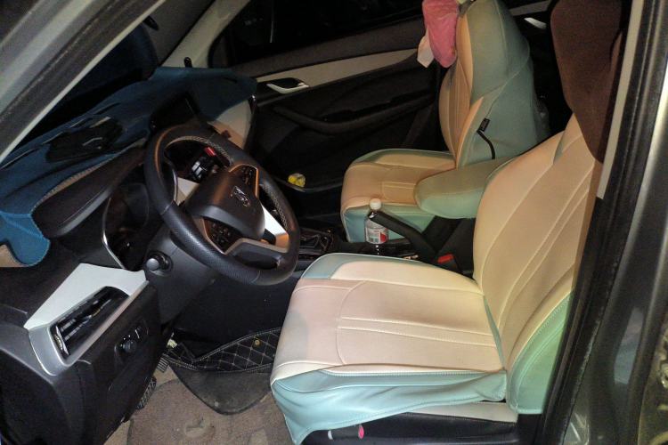 Used Baojun 360 2019 1.5L CVT Luxury Model China VI Emission Standard Left Front Seat
