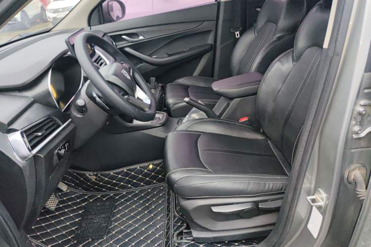 Used Baojun 360 2019 1.5L Automatic Elite Version China VI Left Front Seat