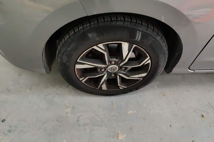 Used Baojun 360 2019 1.5L Manual Luxury Version China VI Left Front Wheel Hub