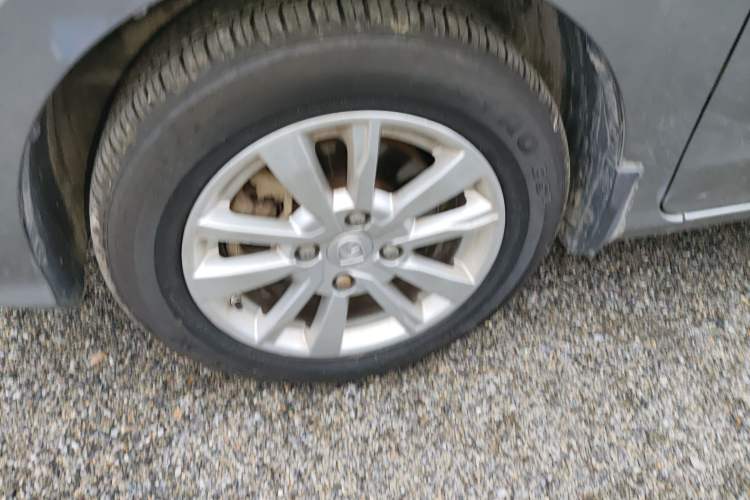 Used Baojun 360 2019 1.5L Automatic Elite Version China VI Left Front Wheel Hub