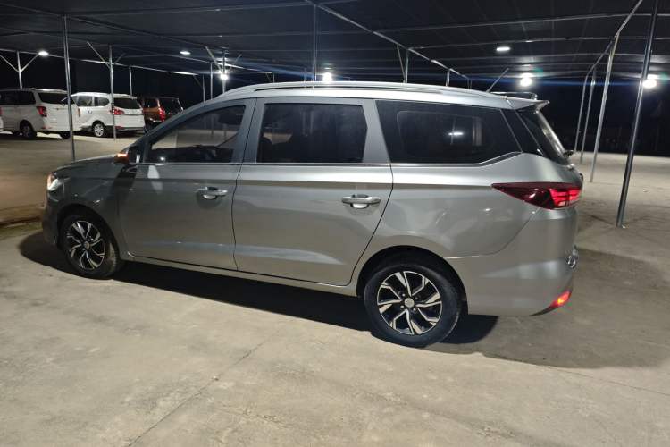 Used Baojun 360 2019 1.5L CVT Luxury Model China VI Emission Standard Left Side
