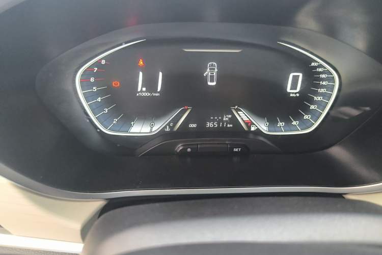 Used Baojun 360 2019 1.5L Manual Elite Version China VI Odometer Close Up