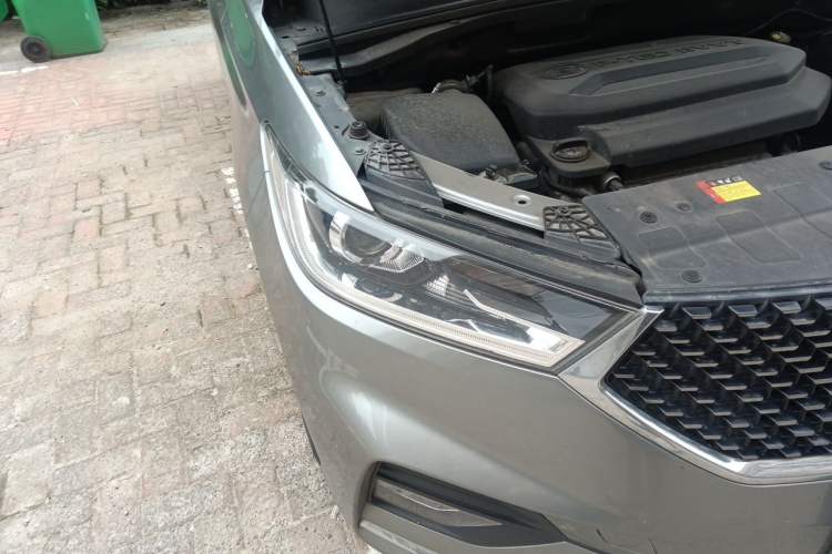 Used Baojun 360 2019 1.5L CVT Elite Version China VI Right Front Headlight