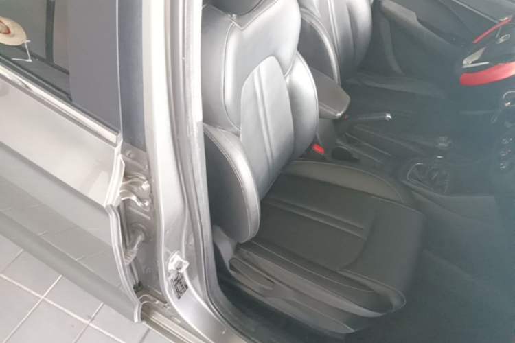 Used Baojun 360 2019 1.5L Manual Elite Version China VI Right Front Seat