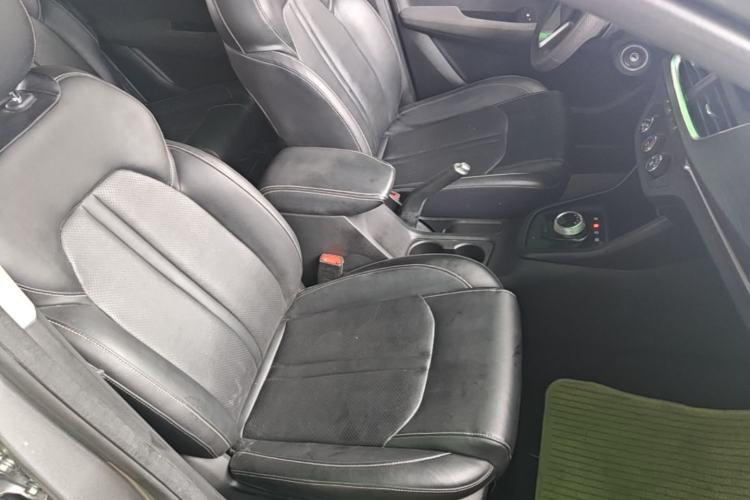 Used Baojun 360 2019 1.5L Automatic Elite Version China VI Right Front Seat