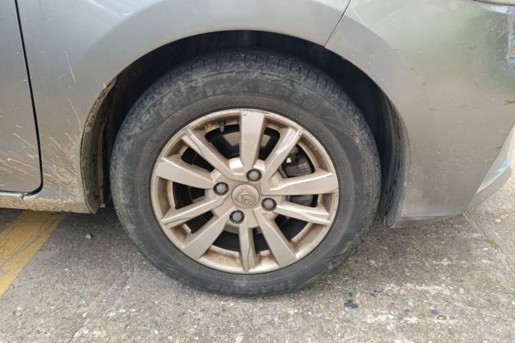 Used Baojun 360 2019 1.5L CVT Elite Version China VI Right Front Wheel Hub