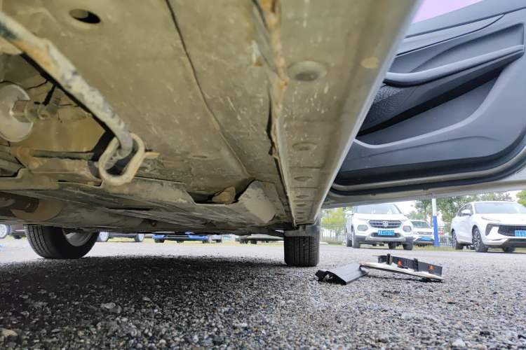 Used Baojun 360 2019 1.5L Automatic Elite Version China VI Right Side Sill