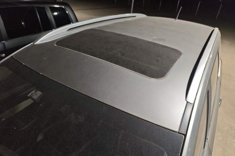 Used Baojun 360 2019 1.5L CVT Luxury Model China VI Emission Standard Roof