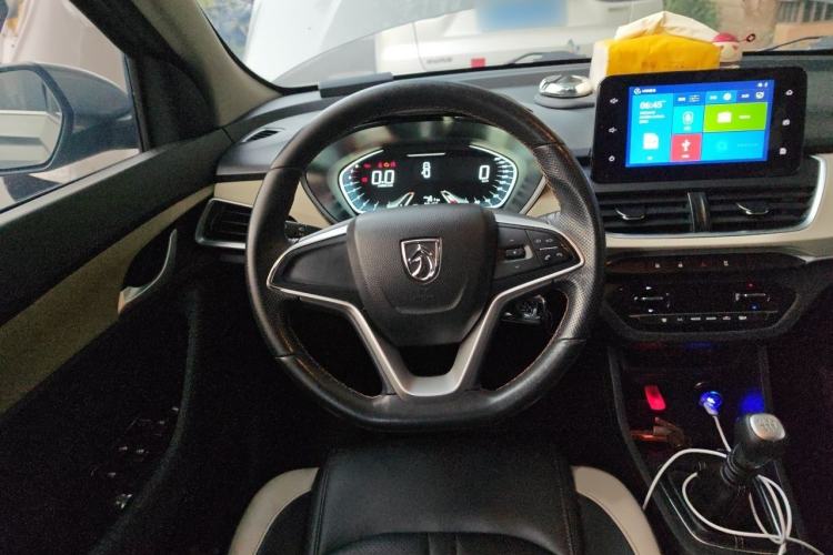 Used Baojun 360 2019 Revised Version 1.5L Manual Luxury Edition China VI Steering Wheel