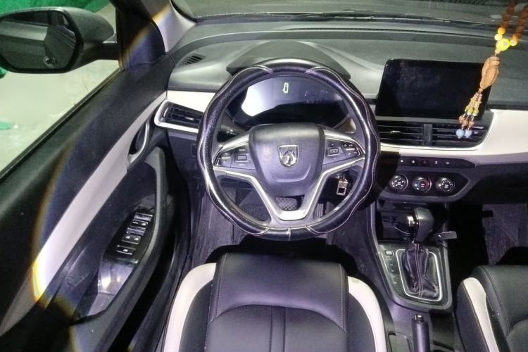 Used Baojun 360 2019 1.5L CVT Elite Version China VI Steering Wheel