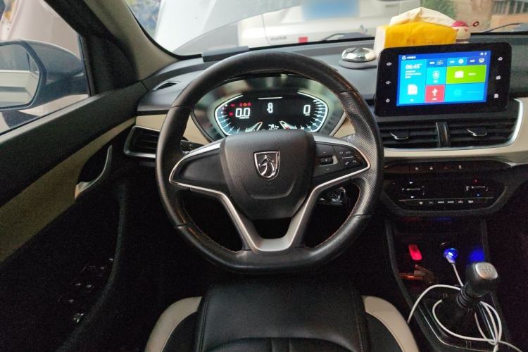 Used Baojun 360 2019 Revised Version 1.5L Manual Luxury Edition China VI Steering Wheel