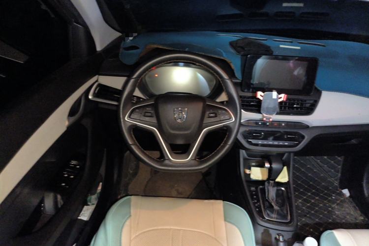 Used Baojun 360 2019 1.5L CVT Luxury Model China VI Emission Standard Steering Wheel