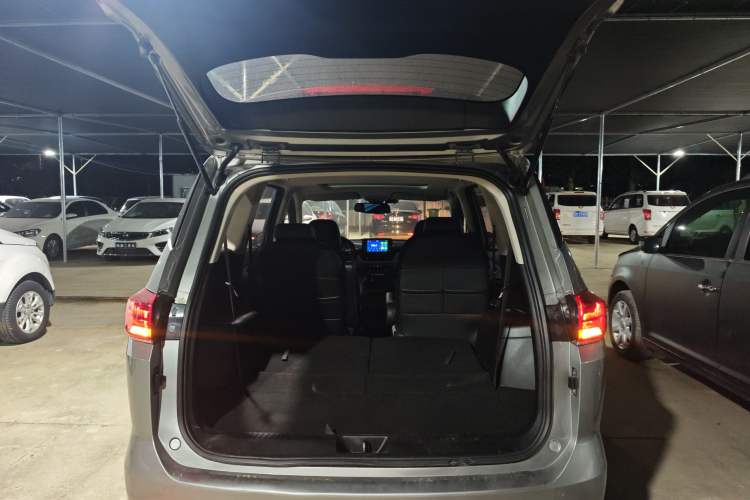 Used Baojun 360 2019 1.5L CVT Luxury Model China VI Emission Standard Trunk
