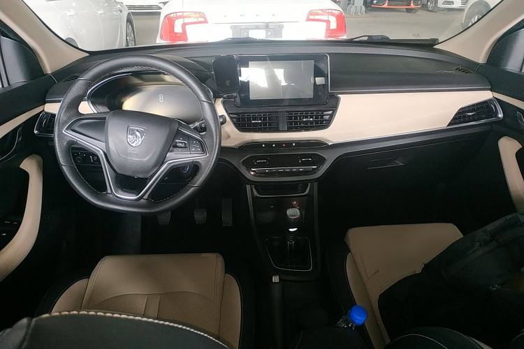 Used Baojun 360 2019 1.5L Manual Luxury Version China VI Center Console