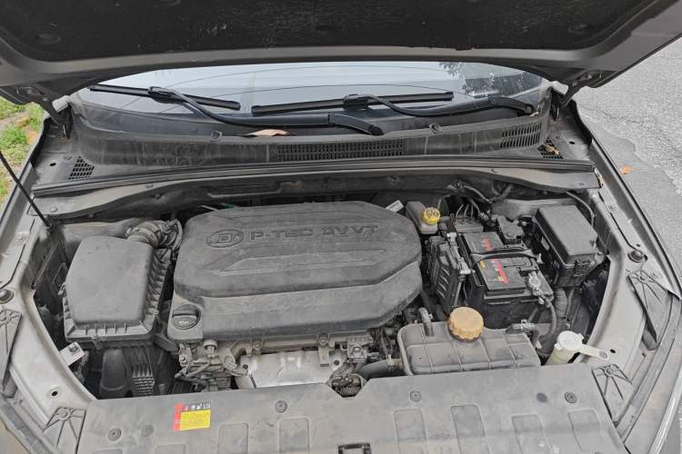Used Baojun 360 2019 1.5L Automatic Luxury Edition China VI Engine Bay