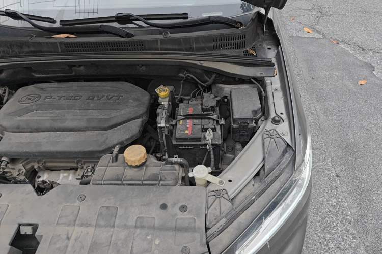 Used Baojun 360 2019 1.5L Automatic Luxury Edition China VI Engine Bay Left
