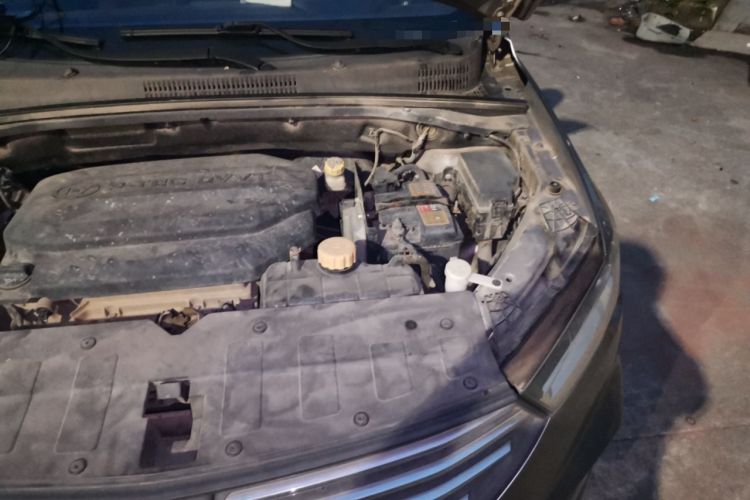 Used Baojun 360 2019 1.5L Manual Elite Version China VI Engine Bay Left