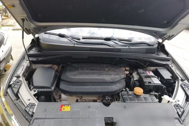 Used Baojun 360 2019 Revised Version 1.5L Manual Elite China VI Engine Bay