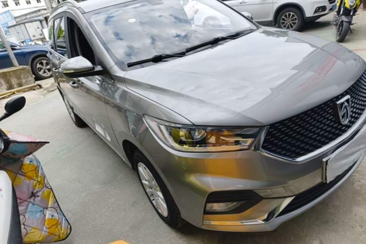 Used Baojun 360 2019 Revised Version 1.5L Manual Elite China VI Exterior 1