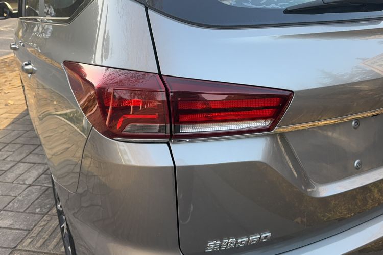 Used Baojun 360 2019 1.5L Manual Luxury Version China VI Exterior 8