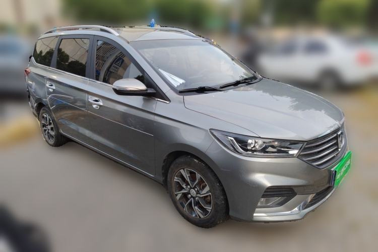 Used Baojun 360 2019 1.5L Manual Luxury Version China VI Front Right 45 Deg