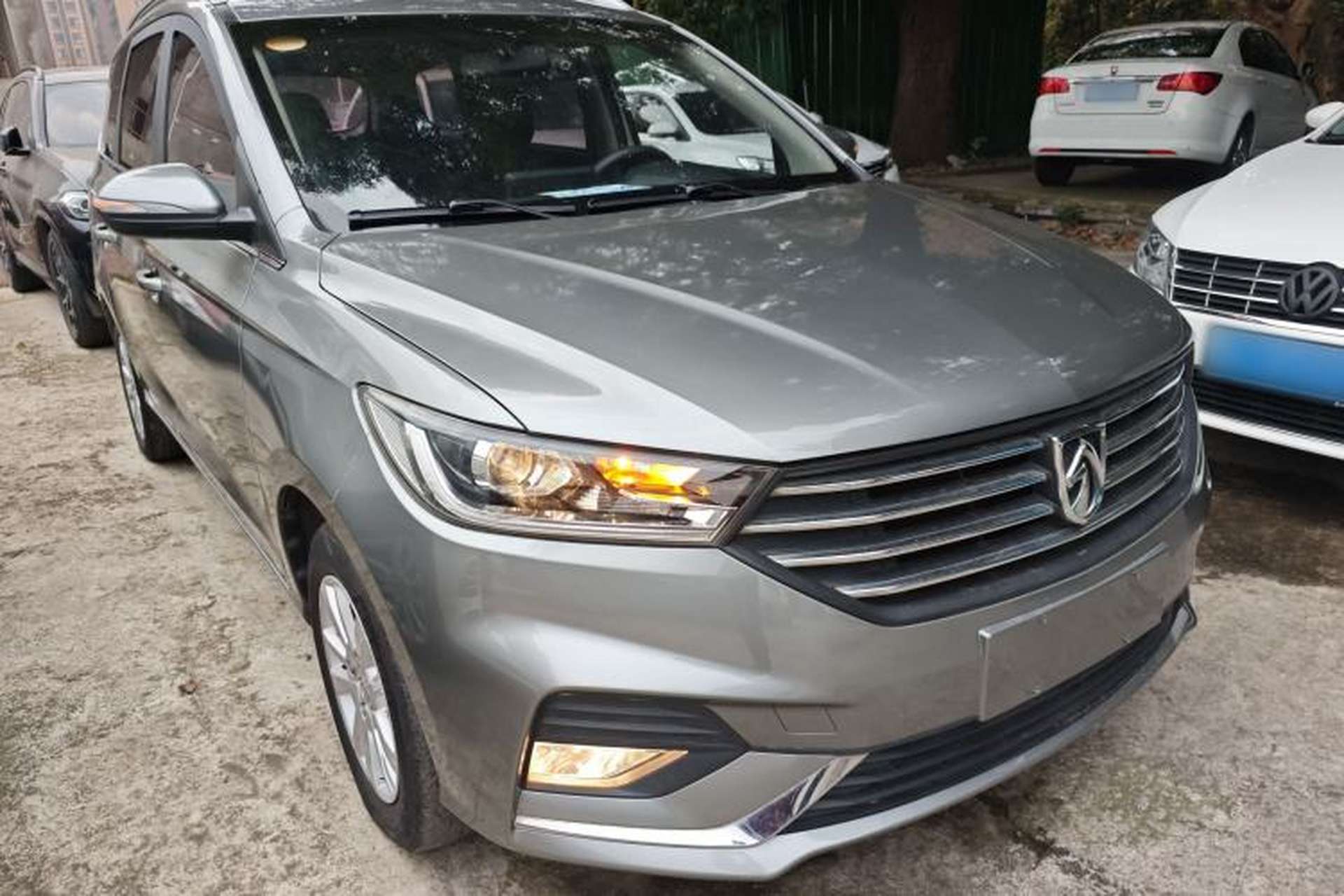 Used Baojun 360 2019 1.5L Manual Elite Version China VI Front Right 45 Deg