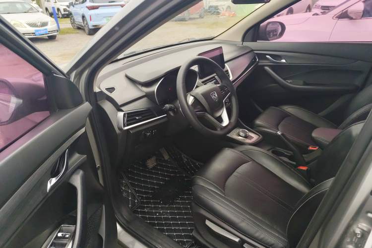 Used Baojun 360 2019 1.5L Automatic Elite Version China VI Interior 2