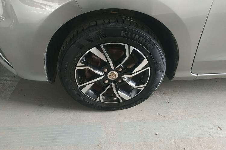 Used Baojun 360 2019 1.5L Manual Luxury Version China VI Left Front Wheel Hub