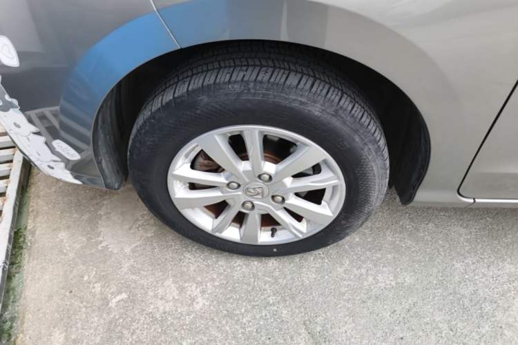 Used Baojun 360 2019 Revised Version 1.5L Manual Elite China VI Left Front Wheel Hub