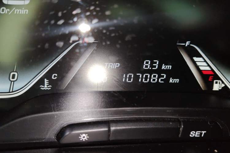 Used Baojun 360 2019 1.5L Manual Luxury Version China VI Odometer Close Up