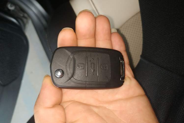 Used Baojun 360 2019 1.5L Manual Luxury Version China VI Vehicle Key