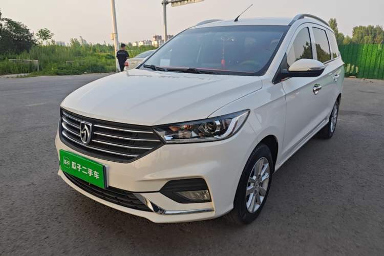 Used Baojun 360 2019 1.5L Manual Elite Version China VI Guazi used car, China used car export, Used car for sale, Used  cars, Cheapest cars for sale