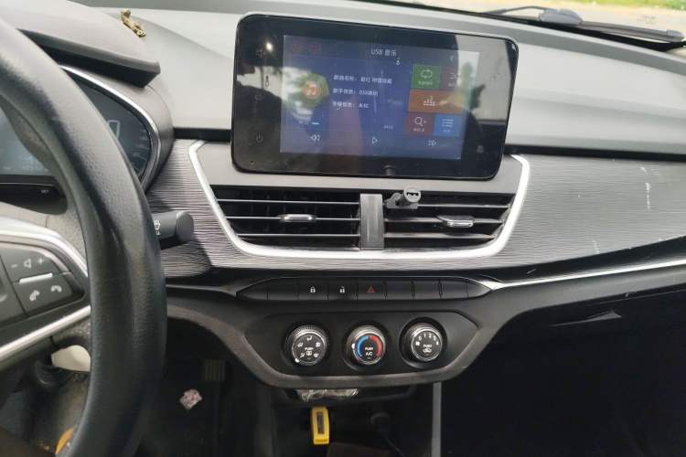 Used Baojun 360 2019 1.5L Manual Elite Version China VI Audio And AC Panel