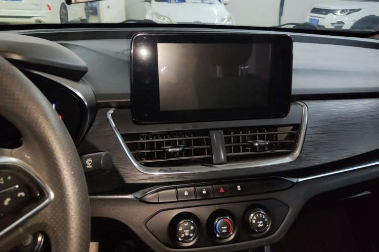 Used Baojun 360 2019 1.5L Automatic Elite Version China VI Audio And AC Panel