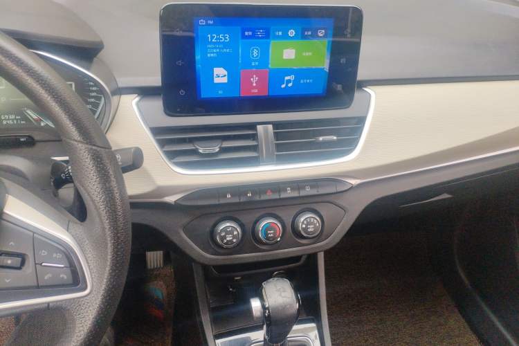 Used Baojun 360 2019 1.5L CVT Elite Version China VI Audio And AC Panel