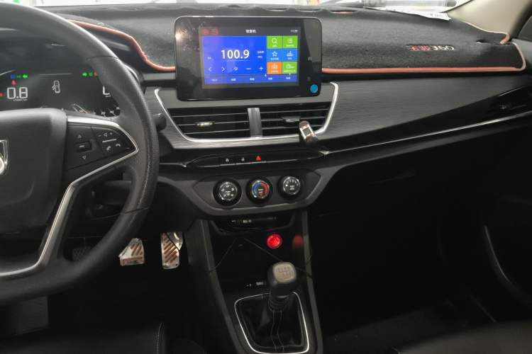 Used Baojun 360 2019 1.5L Manual Elite Version China VI Audio And AC Panel
