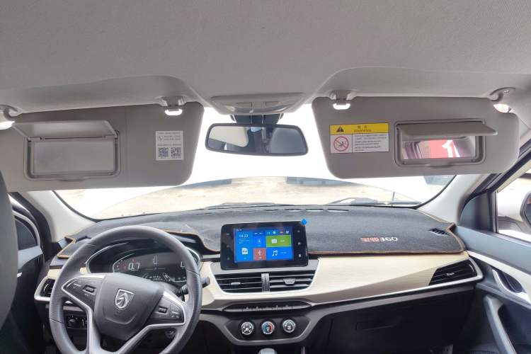 Used Baojun 360 2019 1.5L CVT Elite Version China VI Audio And AC Panel