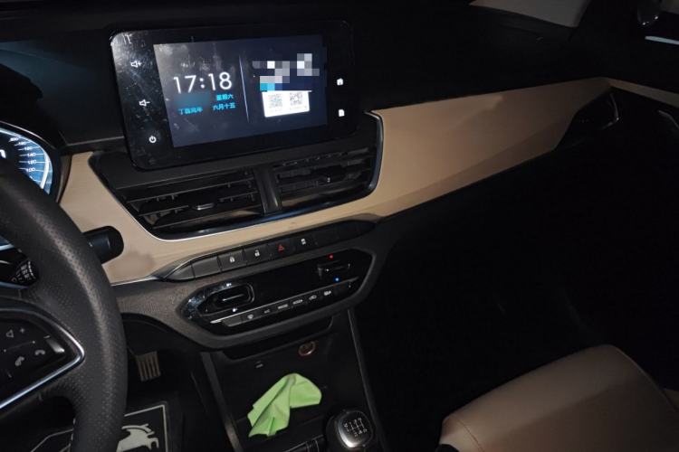 Used Baojun 360 2019 1.5L Manual Luxury Version China VI Audio And AC Panel