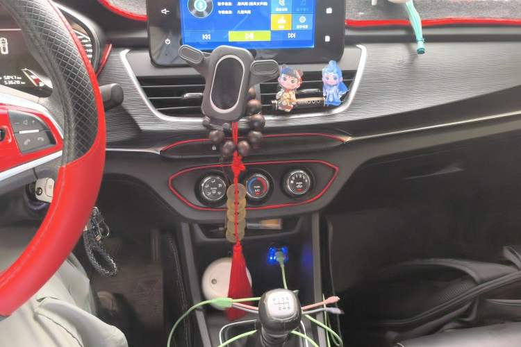 Used Baojun 360 2019 1.5L Manual Elite Version China VI Audio And AC Panel