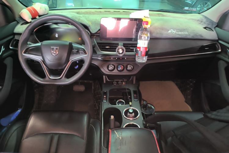 Used Baojun 360 2019 1.5L Automatic Elite Version China VI Center Console