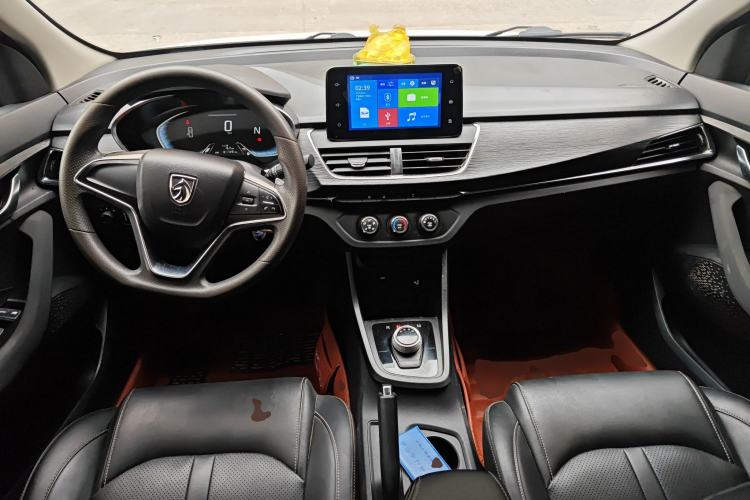 Used Baojun 360 2019 1.5L Automatic Elite Version China VI Center Console