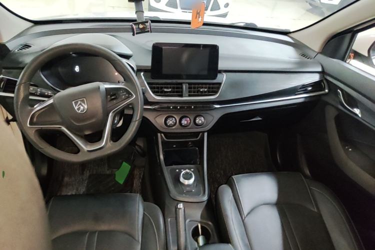Used Baojun 360 2019 1.5L Automatic Elite Version China VI Center Console