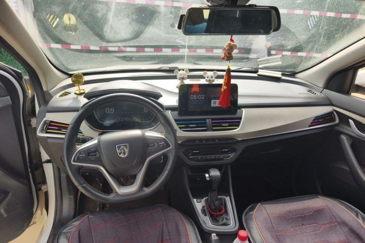 Used Baojun 360 2019 1.5L CVT Luxury Model China VI Emission Standard Center Console