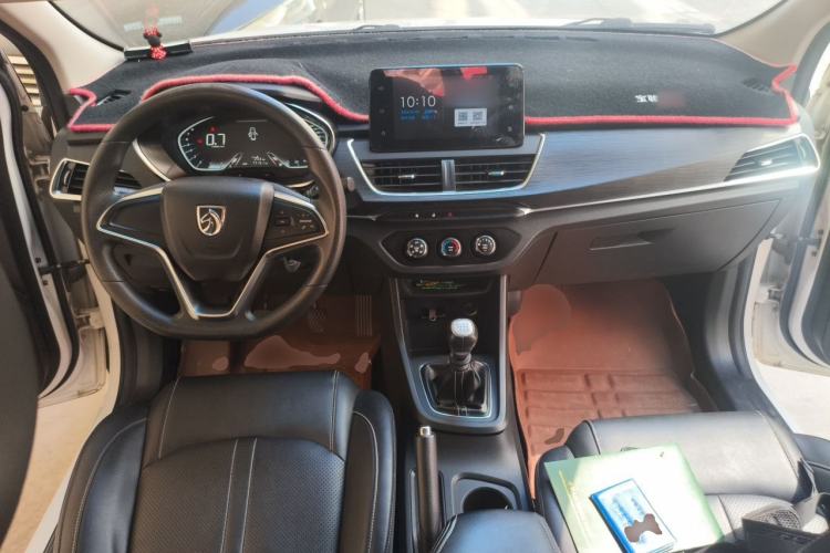 Used Baojun 360 2019 1.5L Manual Elite Version China VI Center Console