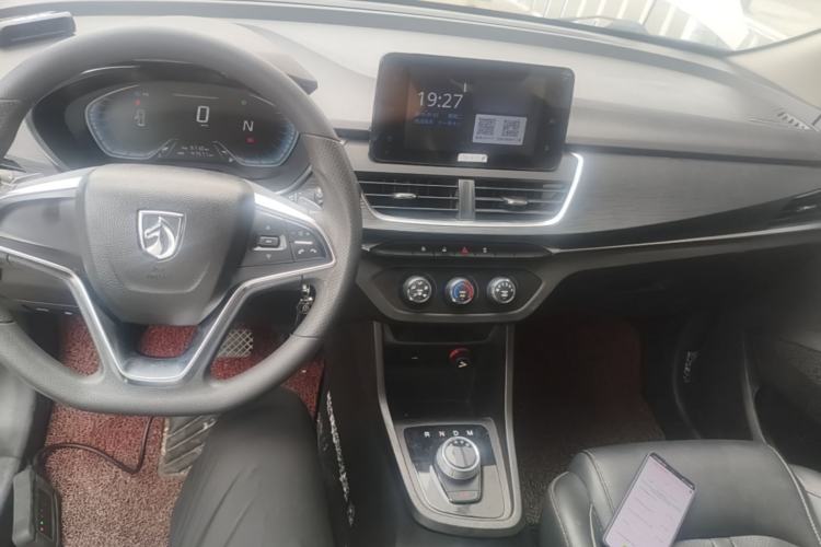 Used Baojun 360 2019 1.5L Automatic Elite Version China VI Center Console