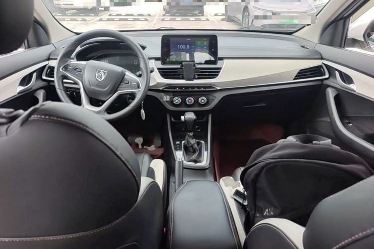 Used Baojun 360 2019 1.5L CVT Elite Version China VI Center Console