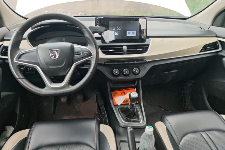 Used Baojun 360 2019 1.5L Manual Elite Version China VI Center Console